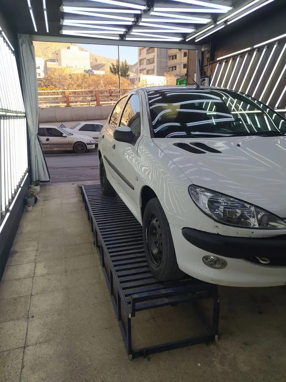 پژو ۲۰۶|خودرو سواری و وانت|خرم‌آباد, |دیوار