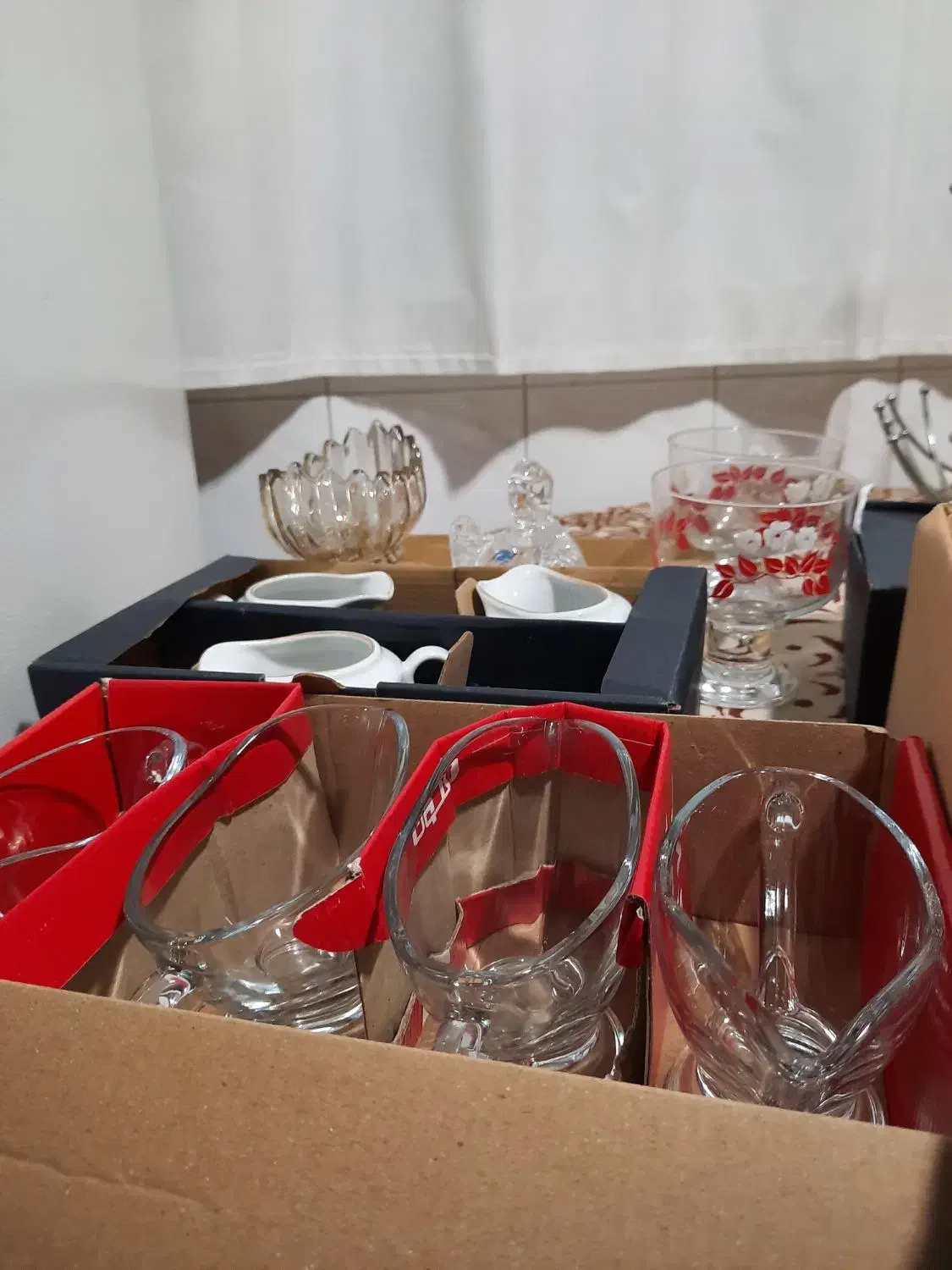 ظروف شیشه ای و چینی|ظروف سرو و پذیرایی|لنگرود, |دیوار