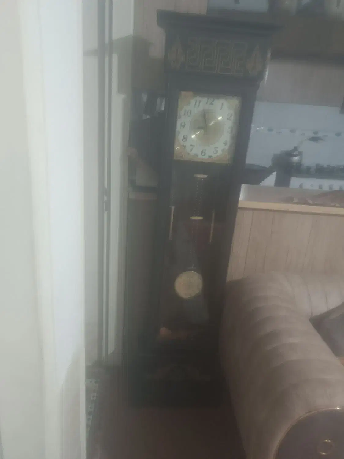 ساعت|ساعت دیواری و تزئینی|شیراز, کوشک میدان|دیوار