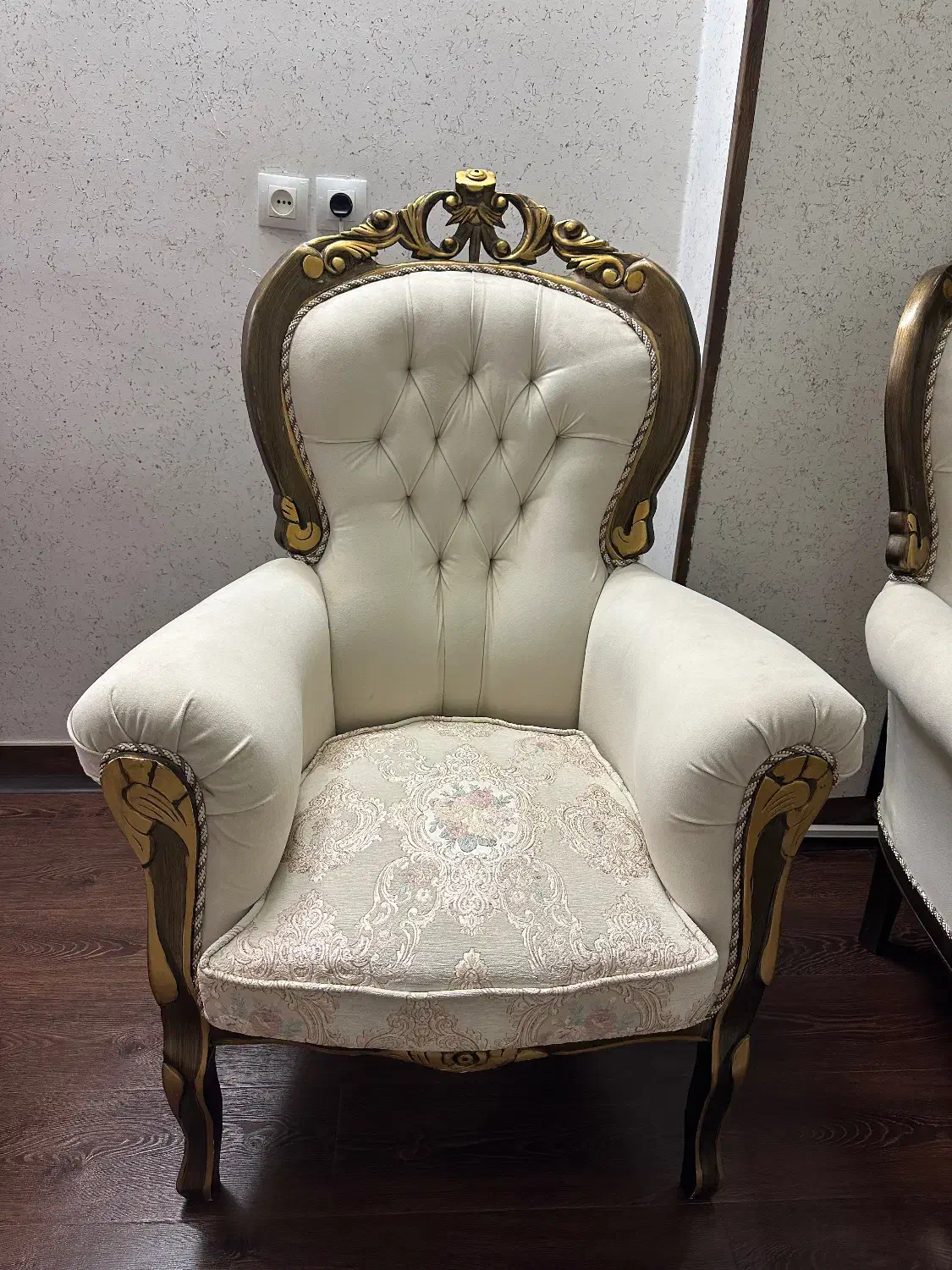 مبل ۷ نفره|مبلمان خانگی و میز عسلی|فولادشهر, C4|دیوار