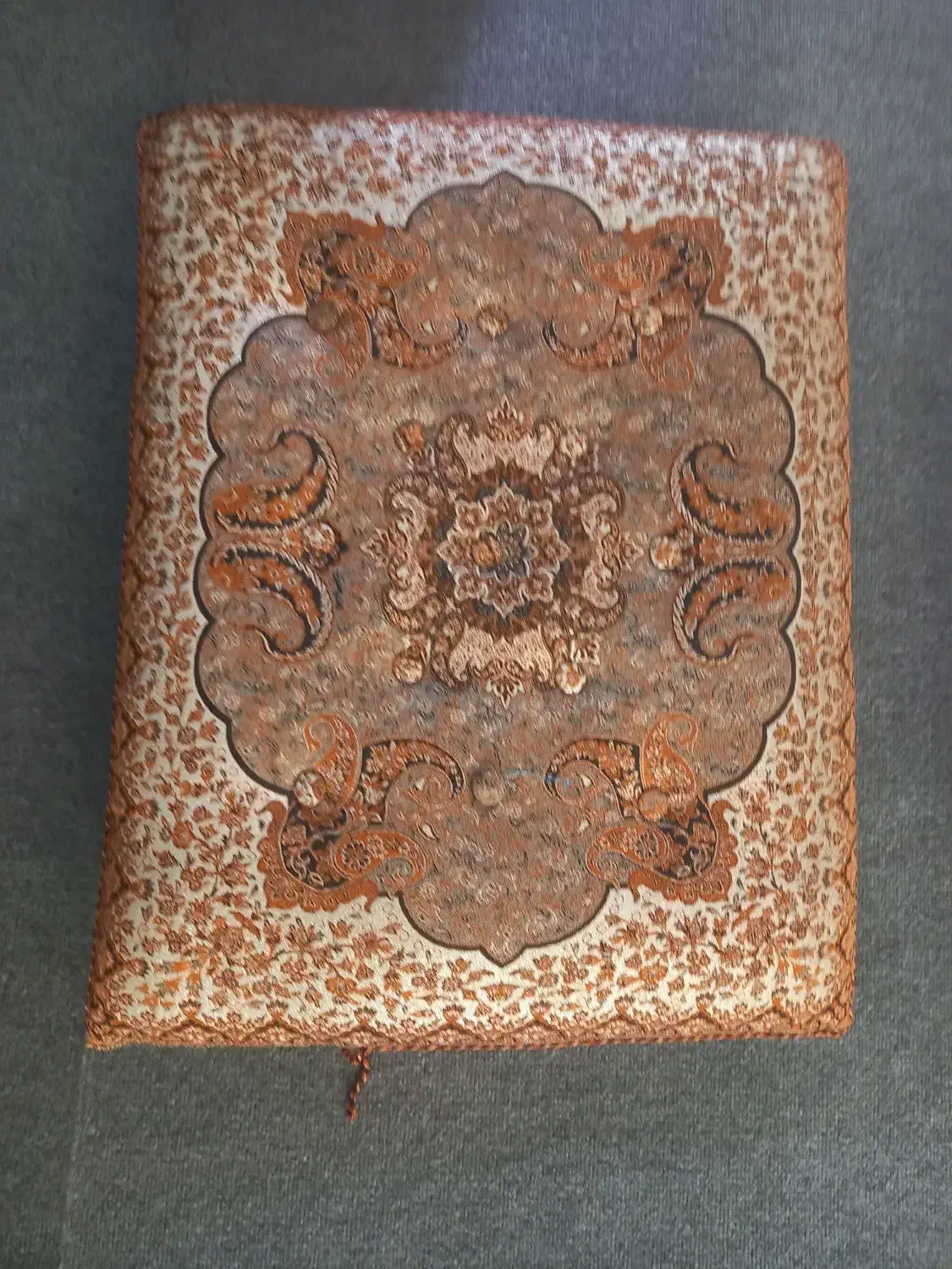 پشتی سنتی|پشتی|کرج, ساسانی (قلمستان)|دیوار