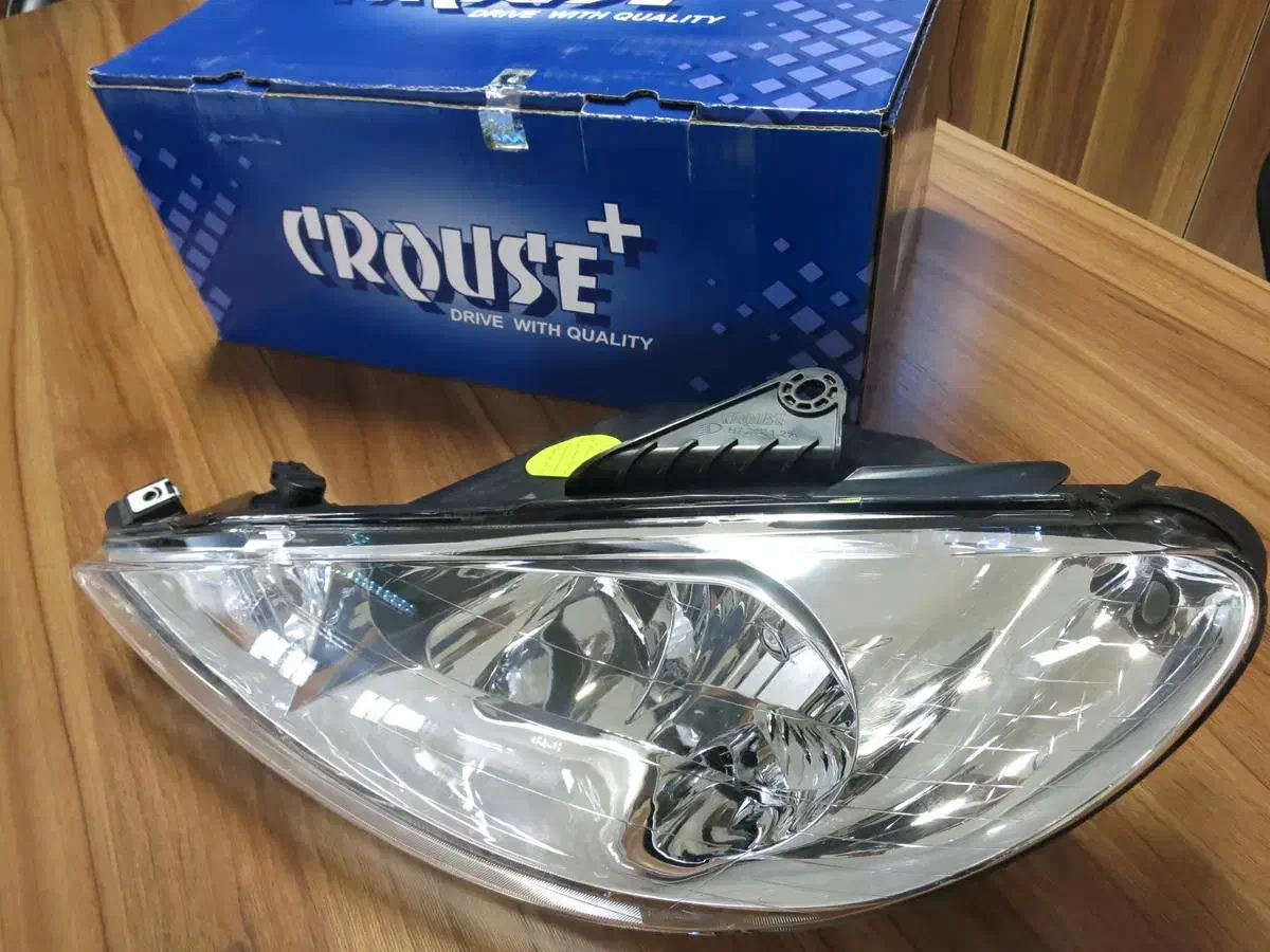 چراغ جلو ۲۰۶کروز و چراغ خطر ۲۰۶|قطعات یدکی و لوازم جانبی|ساوه, |دیوار