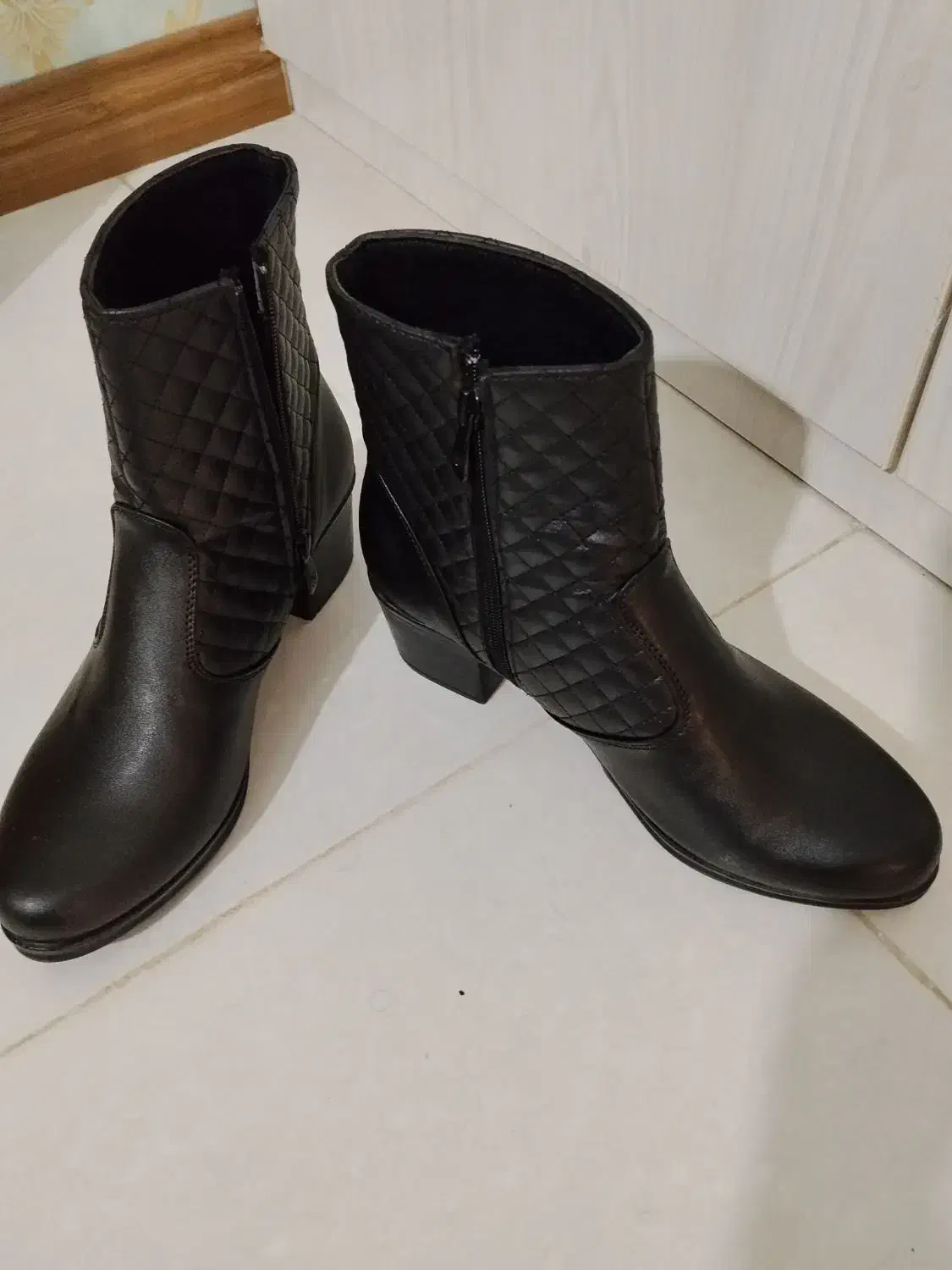 نیم بوت چرم مصنوعی|کیف، کفش، کمربند|همدان, |دیوار