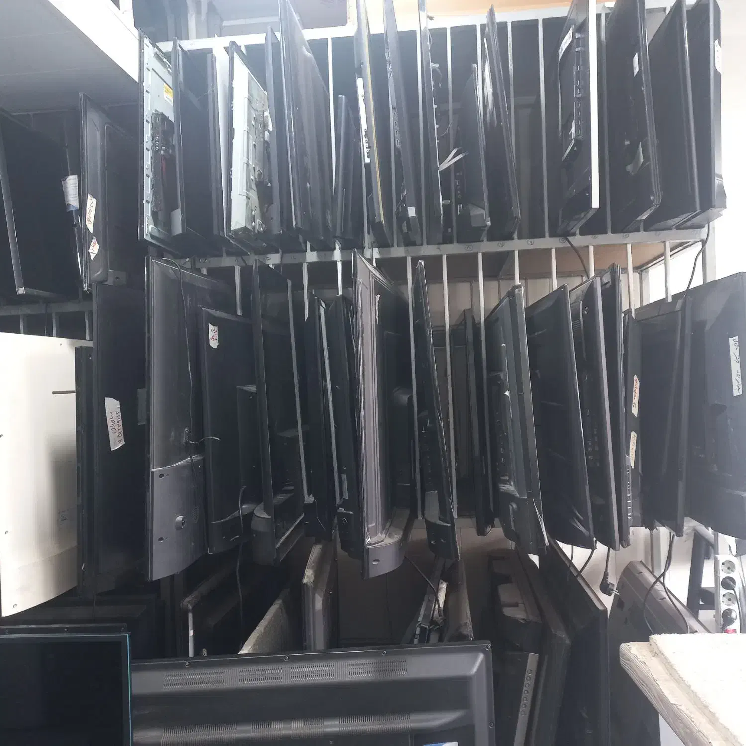 خرید ال ای دی شکسته و تعمیر همه نو مارک|تلویزیون و پروژکتور|گرگان, |دیوار