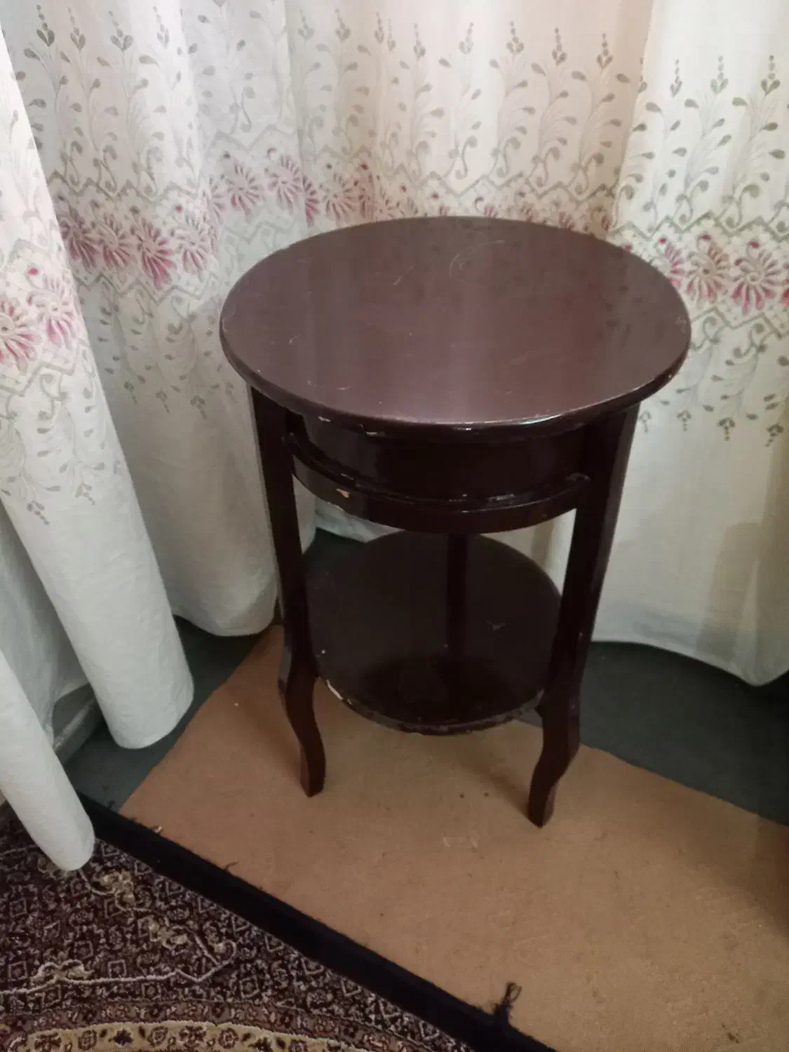 میز تلفن|میز تلفن|اندیشه, اندیشه فاز ۳|دیوار