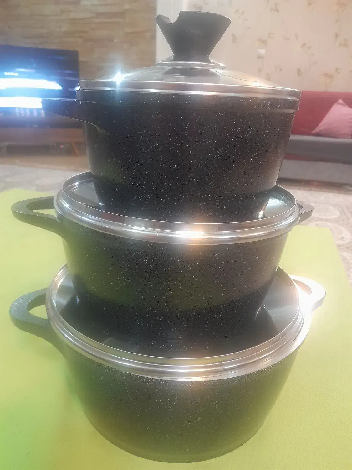 سرویس قابلمه چدن گرانیت|ظروف پخت‌وپز|تهران, نیروی هوایی (پیروزی)|دیوار