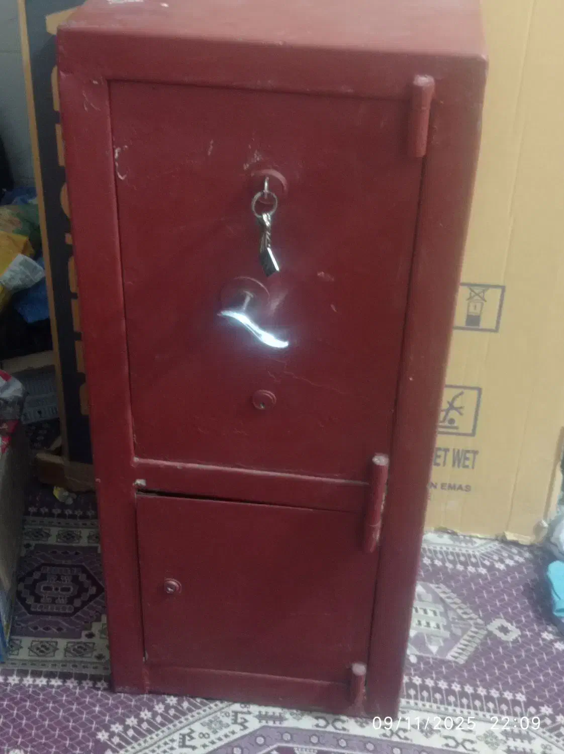 گاوصندوق|ابزارآلات|بند زرک, |دیوار