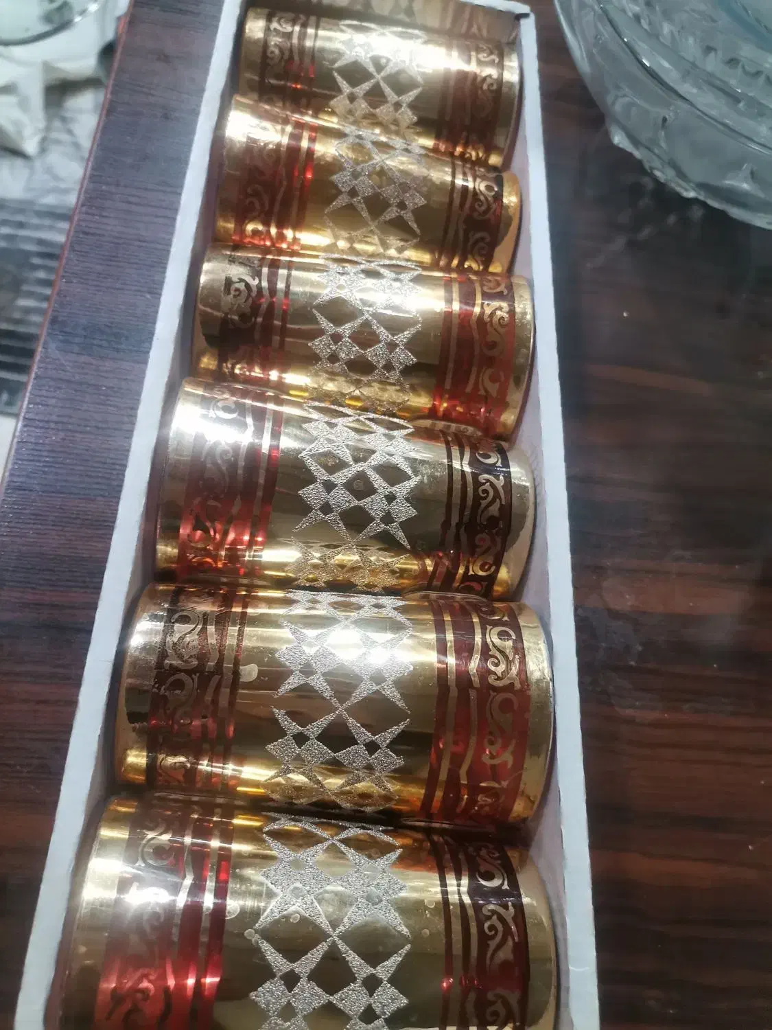 یک دست لیوان پذیرایی طرح دار و شیک|ظروف سرو و پذیرایی|اسلام‌شهر, باغ فیض|دیوار