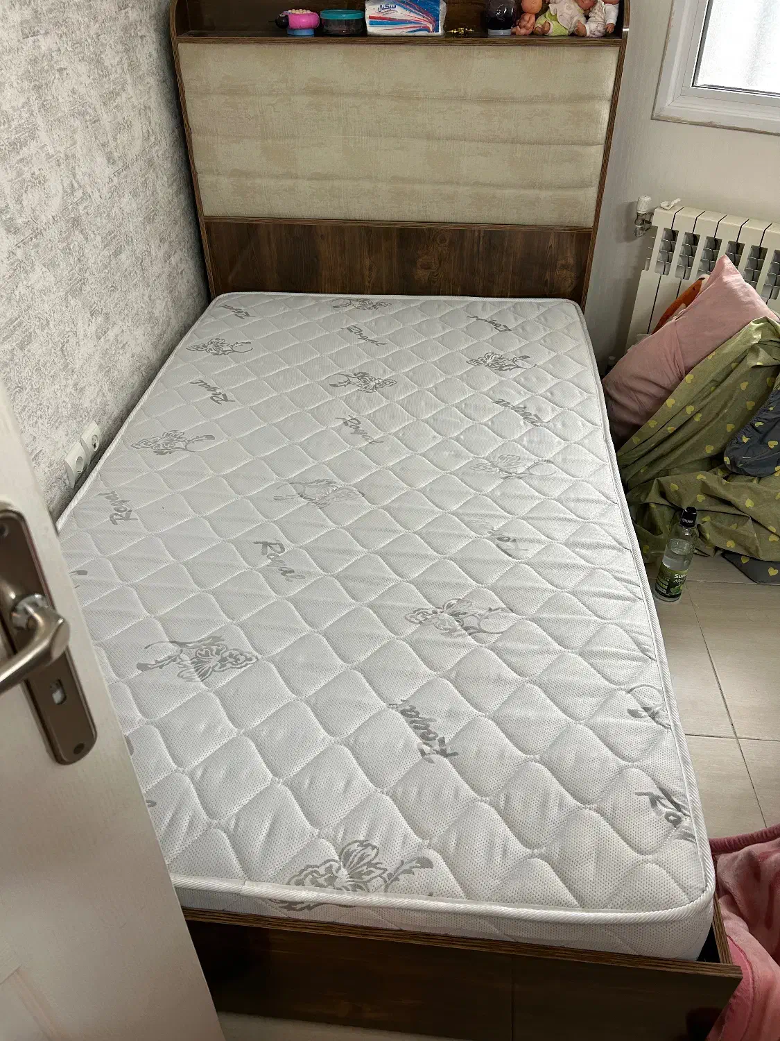 تشک خوشخواب|تشک تختخواب|اصفهان, میرعماد|دیوار