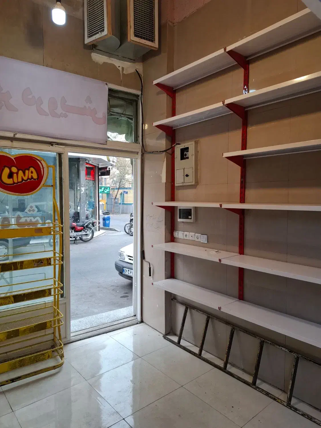 سوپر مارکت ۱۳ متری تخلیه|اجارهٔ مغازه و غرفه|تهران, شیوا|دیوار