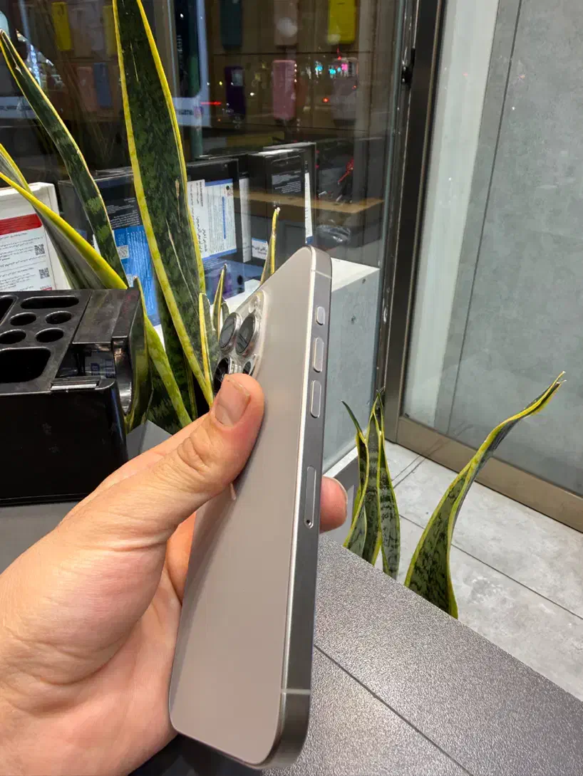 15pro 256g zaaرجستر دار|موبایل|تبریز, |دیوار