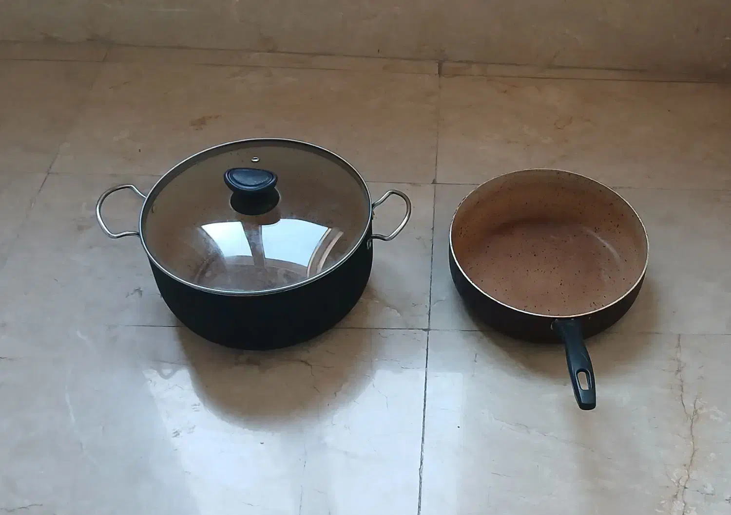 قابلمه و ماهیتابه تفلون|ظروف پختوپز|تهران, نیروی هوایی (پیروزی)|دیوار