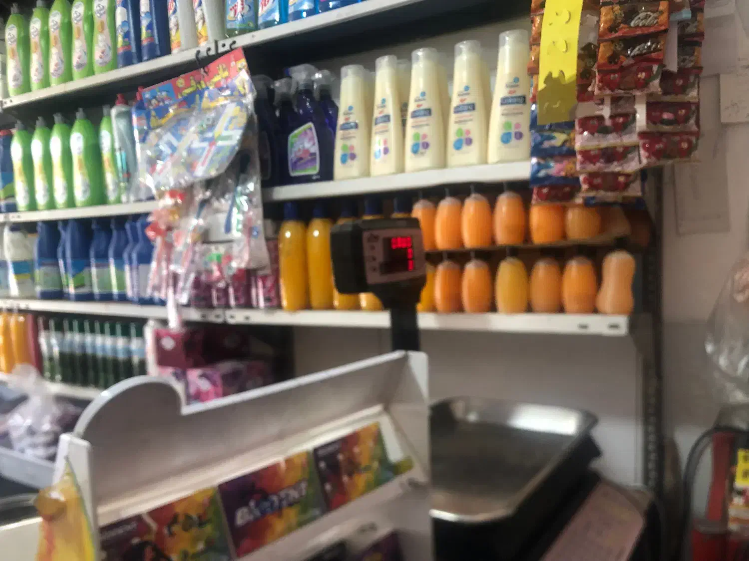 واگذاری سوپرمارکت در شریعتی نهاوند|اجارهٔ مغازه و غرفه|نهاوند, |دیوار