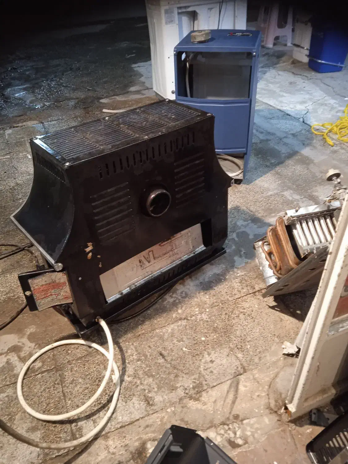 تعمیر تعمیرات تعمیر کارنصاب نصب آبگرمکن وبخاری|خدمات پیشه و مهارت|مسجد سلیمان, |دیوار