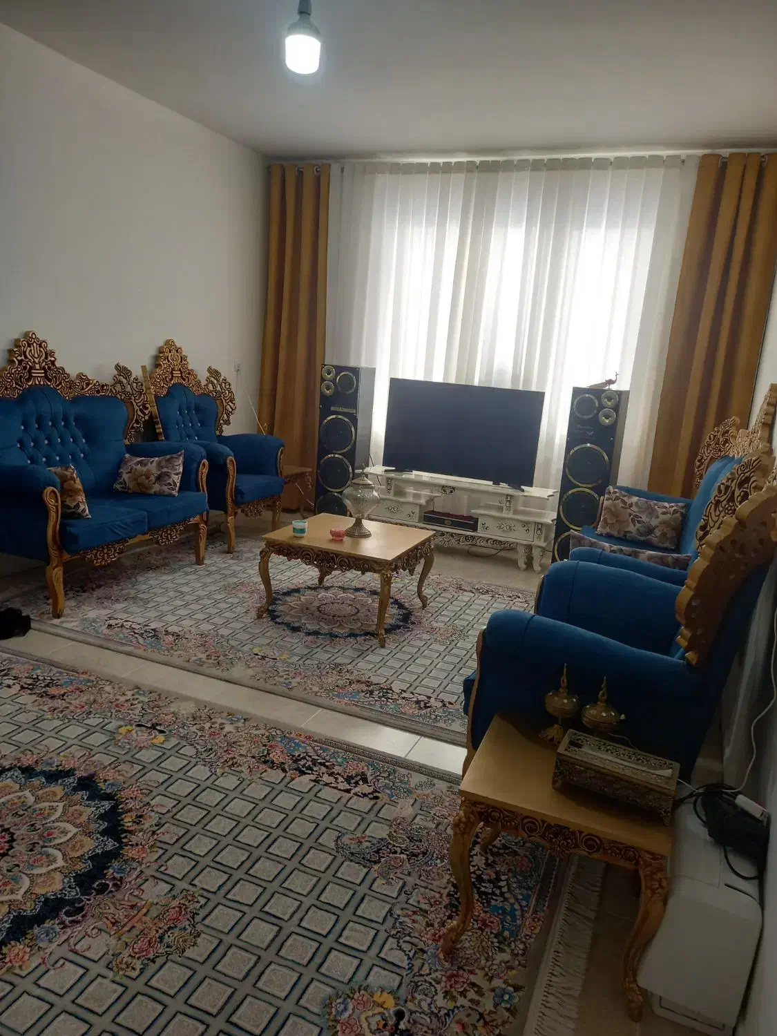 میز ناهار خوری مبل و باند دیجی|مبلمان خانگی و میز عسلی|آبیک, |دیوار