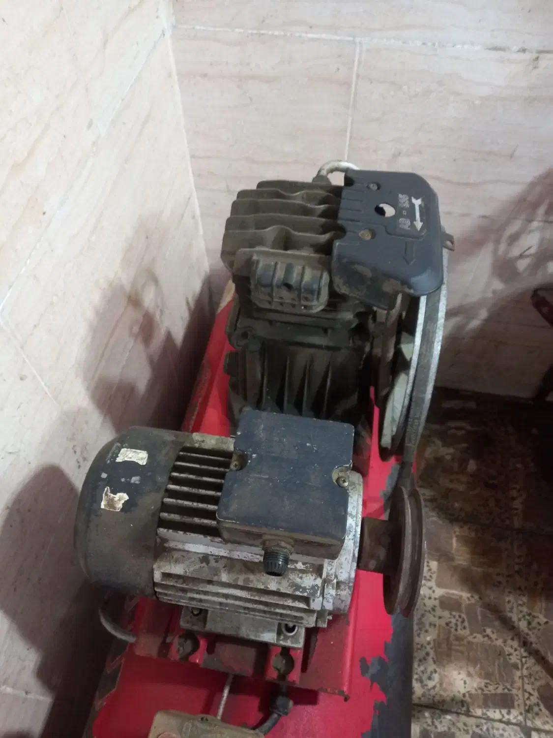 پمپ باد ۳فاز قوی ایتالیایی|ابزارآلات|رشت, لاکان|دیوار