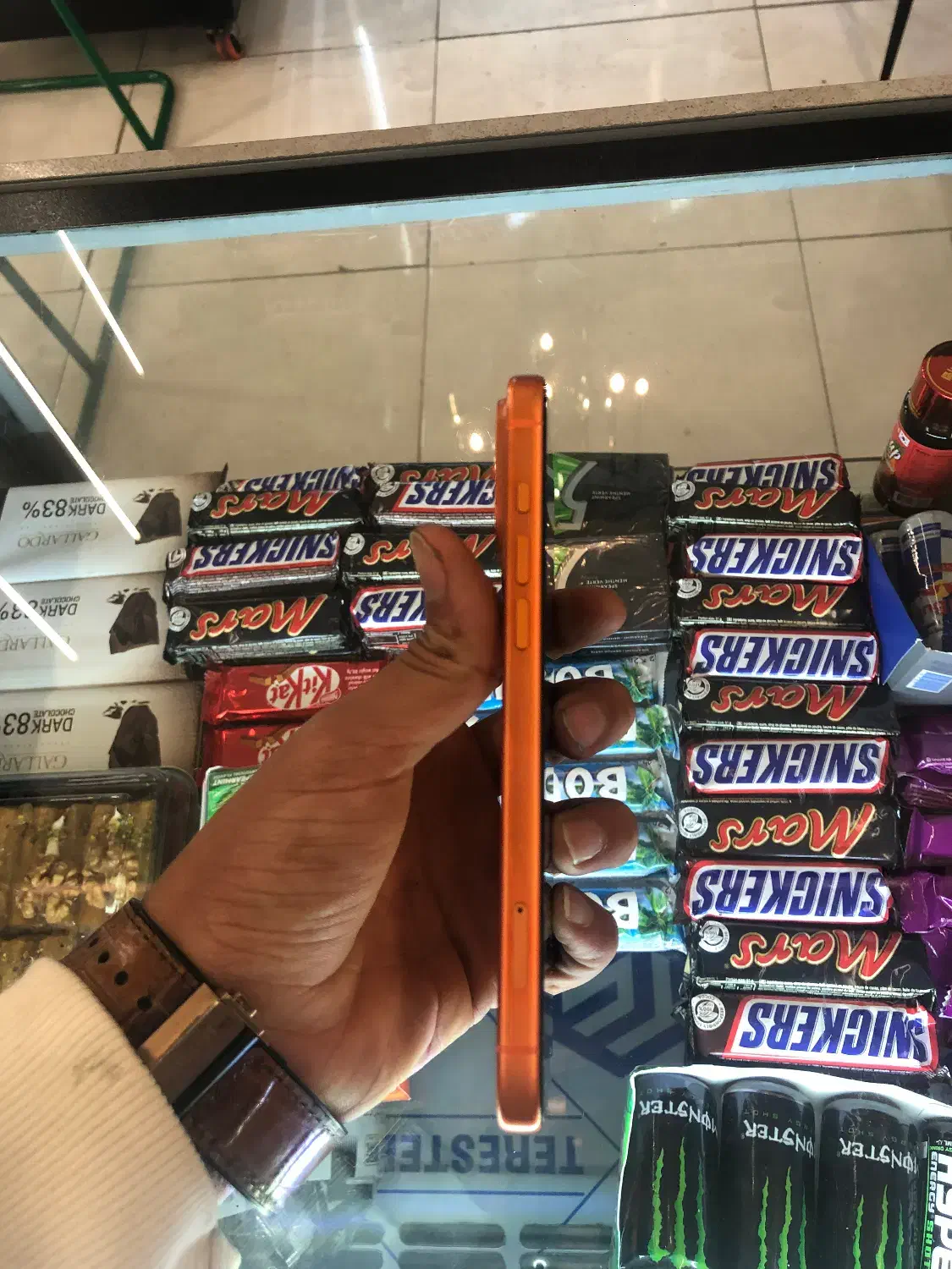 17پرومکس|موبایل|شیراز, ریشمک|دیوار