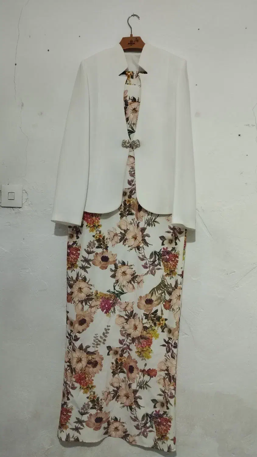 لباس مجلسی|لباس|قم, جمکران|دیوار