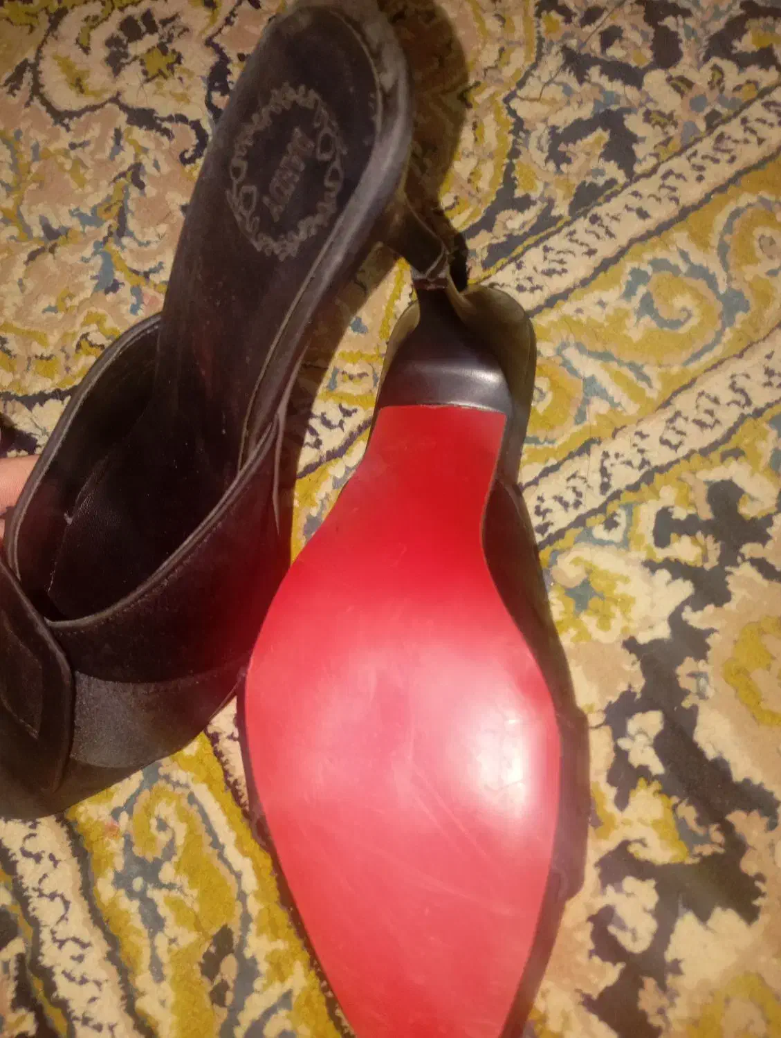 کفش نو|کیف، کفش، کمربند|ایذه, |دیوار