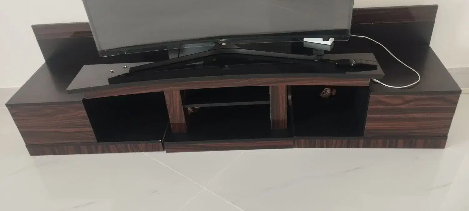 میز تلویزیون و ساعت دیواری و جا کفشی|جاکفشی، کمد، دراور|یاسوج, |دیوار