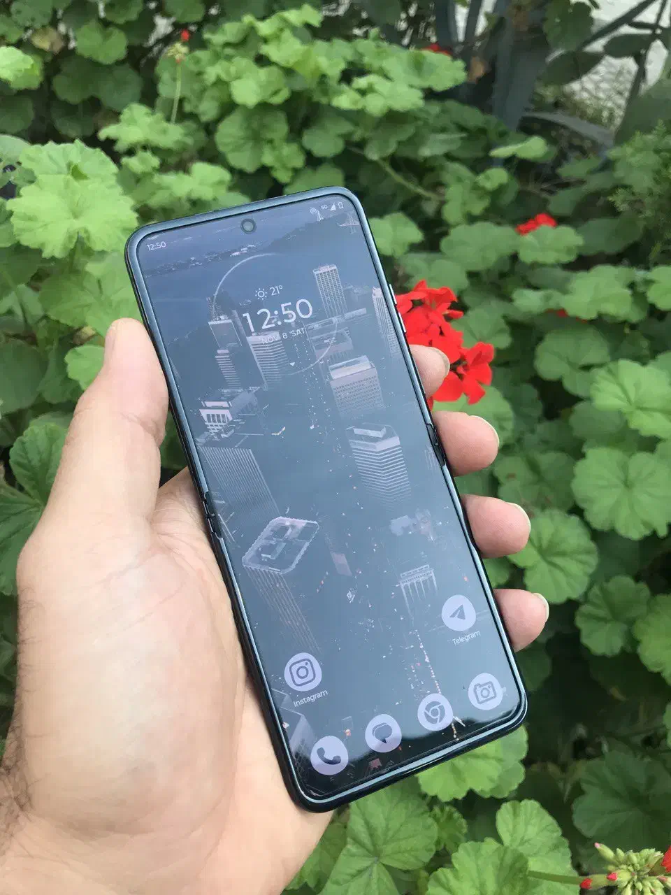 Motorola RAZR 40 Ultra|موبایل|بابل, |دیوار