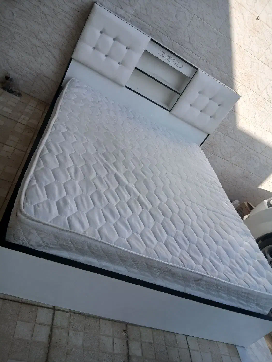 تخت دونفره بدون تشک|تخت و سرویس خواب|اصفهان, قهجاورستان|دیوار