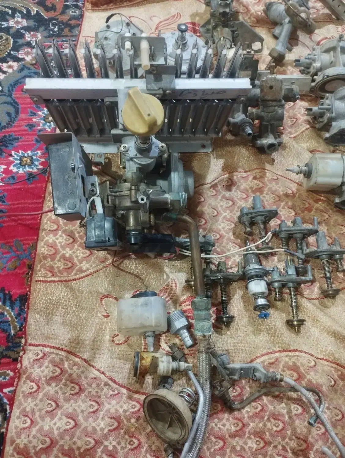 خریدفروش آبگرمکن وقطعات|آبگرمکن، پکیج، شوفاژ|زاهدان, |دیوار