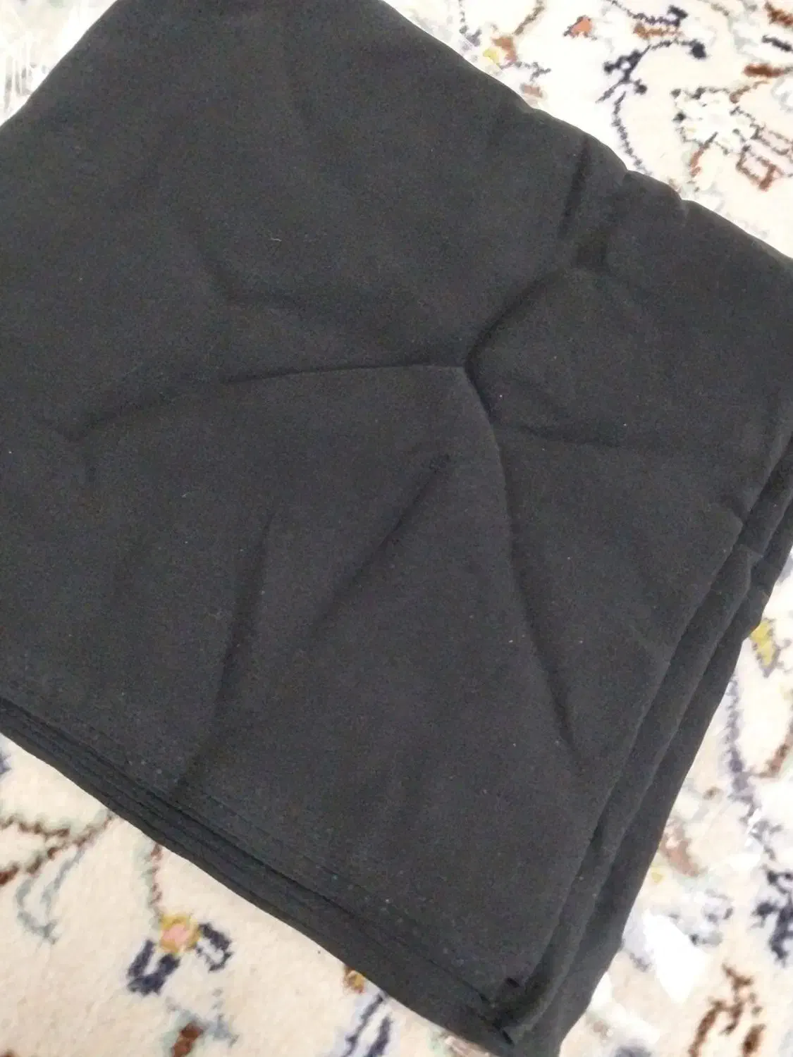 چادر مشکی|لباس|تهران, اختیاریه|دیوار