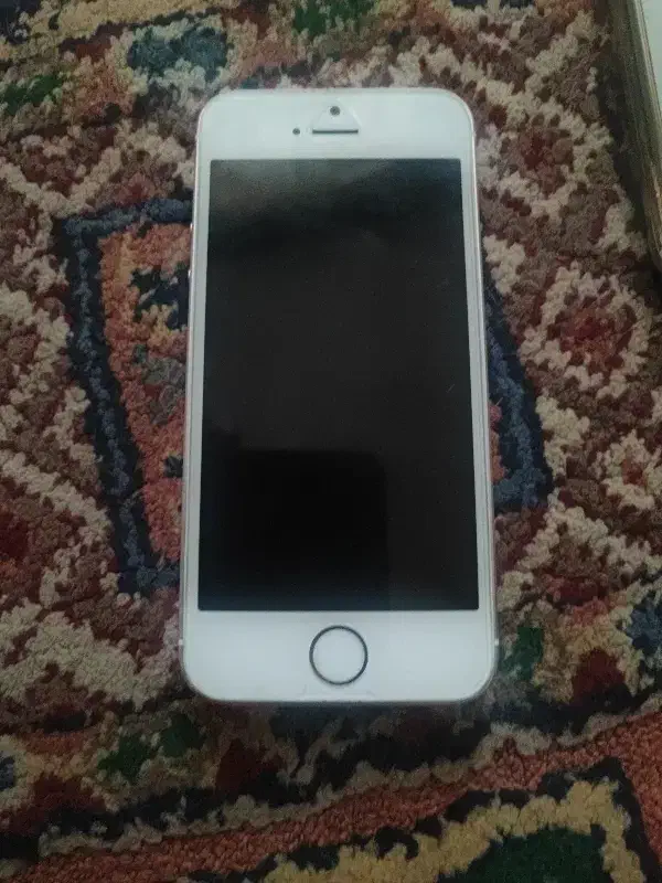 iPhone se 2016|موبایل|خرم‌آباد, |دیوار
