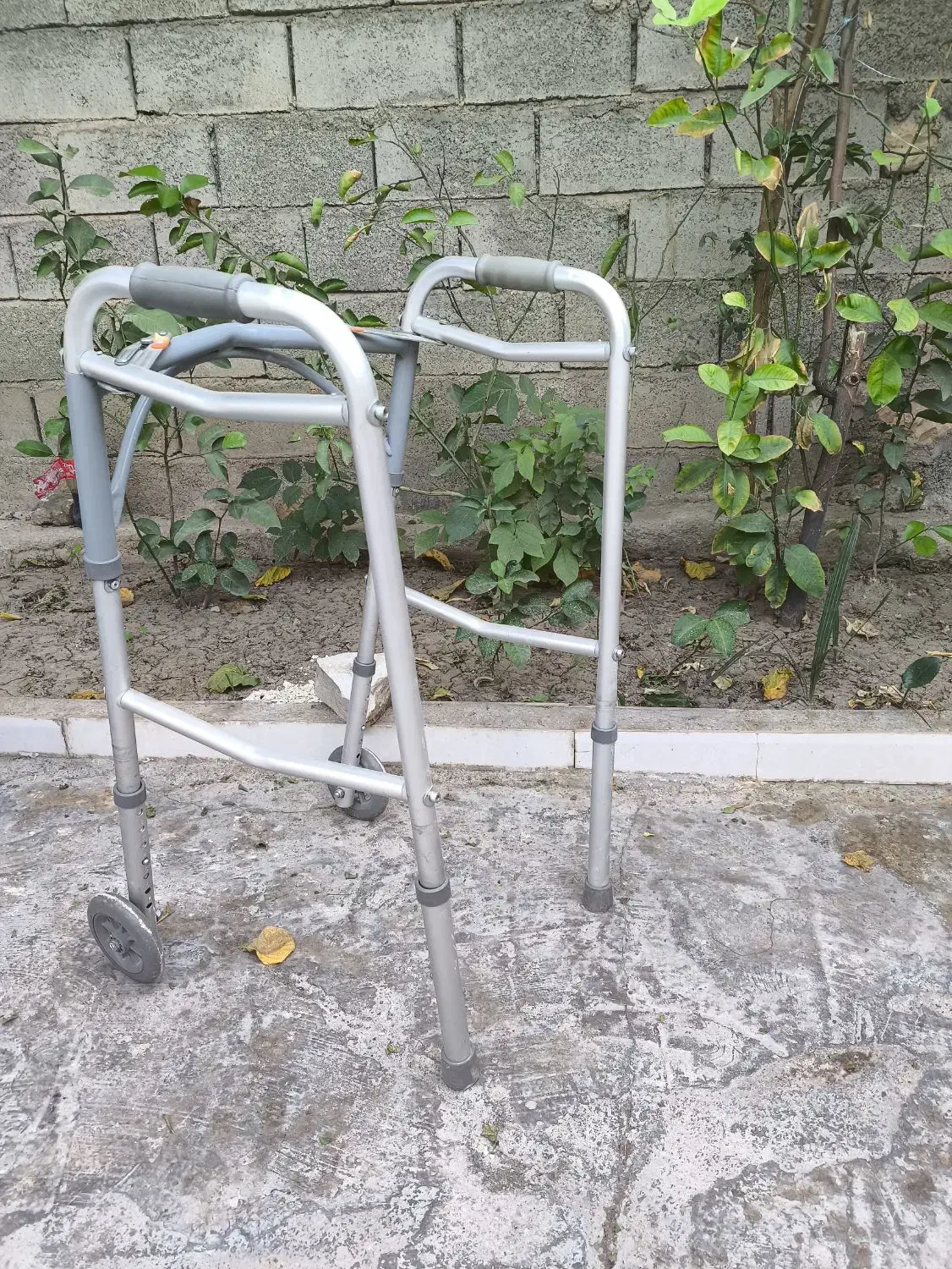 واکر|آرایشی، بهداشتی، درمانی|سرپل ذهاب, |دیوار