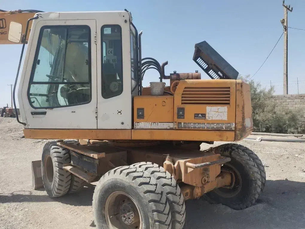 بیل مکانیکی A900 مدل 1999|خودرو سنگین|ابریشم, |دیوار