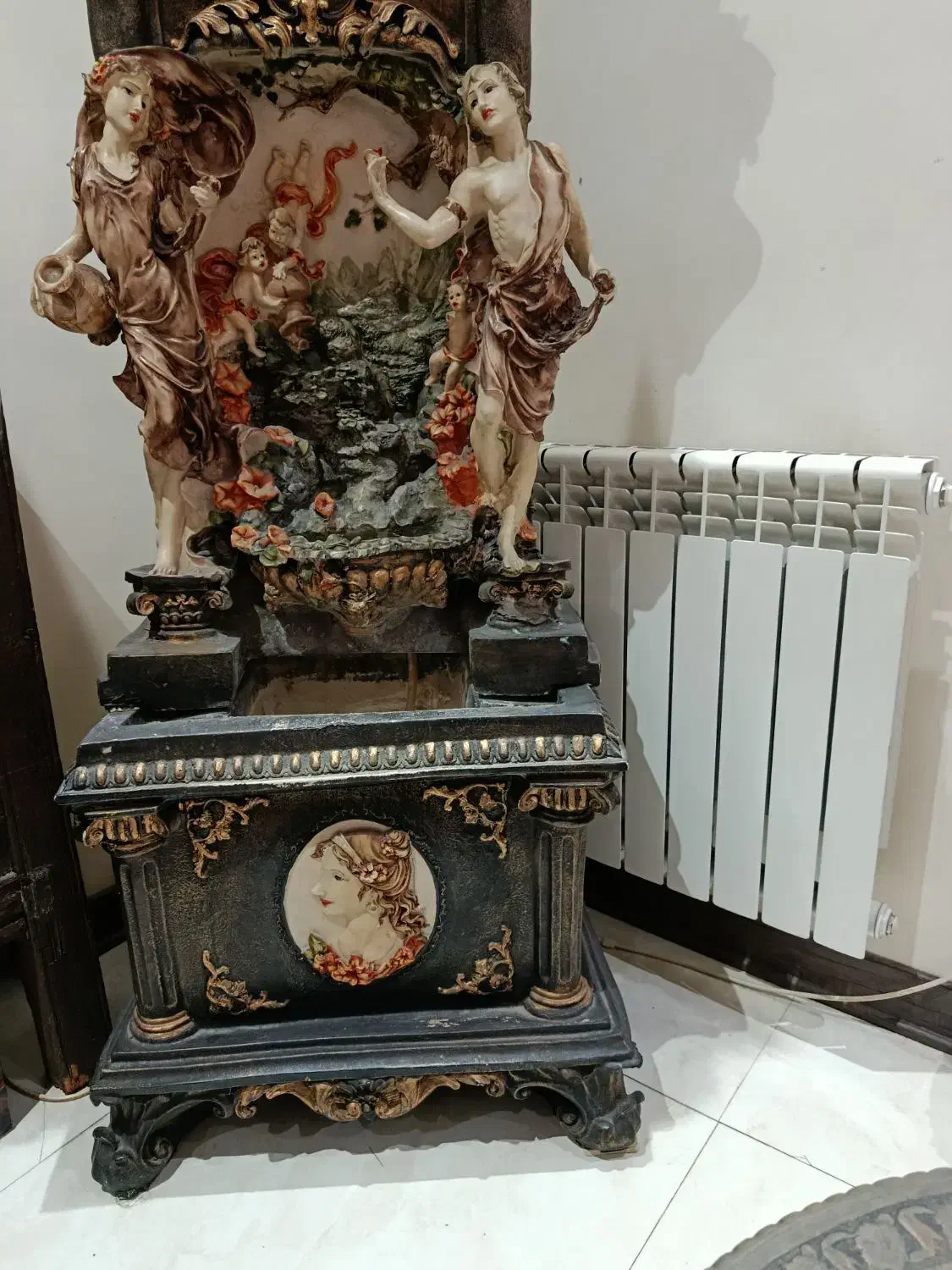 ساعت ایستاده دکوری آبنما تزئینی.|ساعت دیواری و تزئینی|تهران, قیام|دیوار