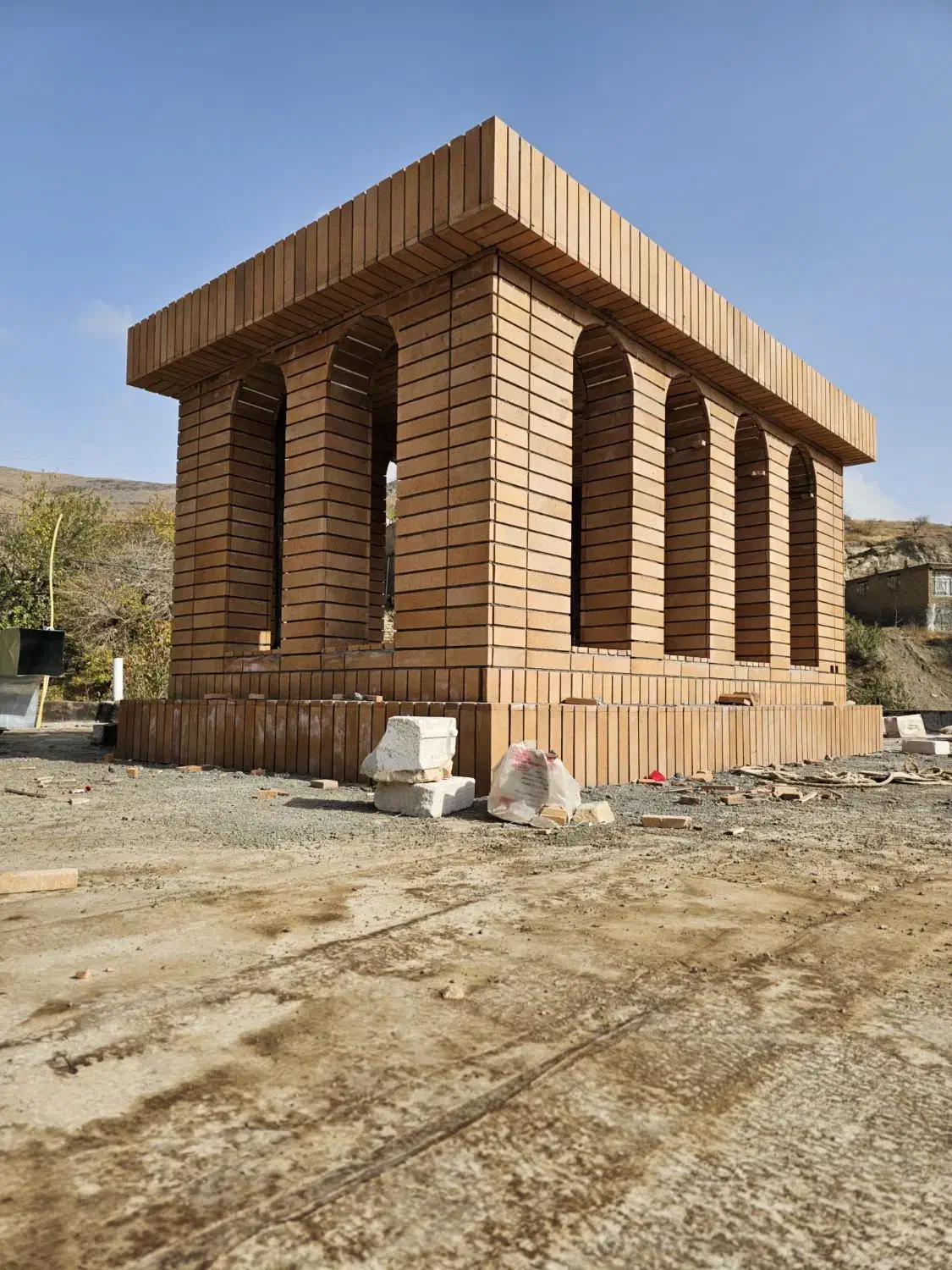 آجر مدرن و سنتی طراحی و اجرا|خدمات پیشه و مهارت|مشهد, کوی پلیس|دیوار