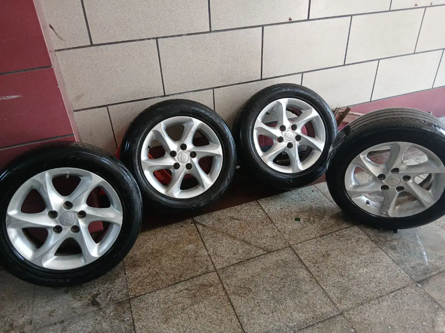 رینگ و لاستیک ودرب جیلی امگرند کامل|قطعات یدکی و لوازم جانبی|خاوران, |دیوار