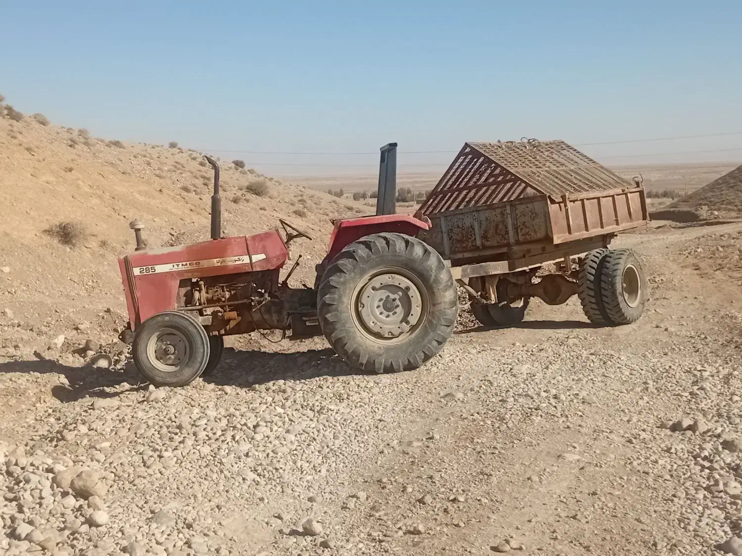 فرگوسن ۲۸۵|خودرو سنگین|نی‌ریز, |دیوار