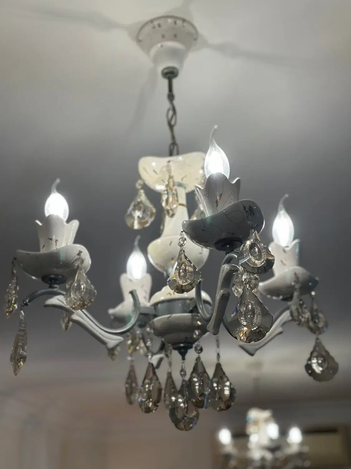 لوستر چینی و کریستال|لوستر و چراغ آویز|رشت, نیکمرام|دیوار