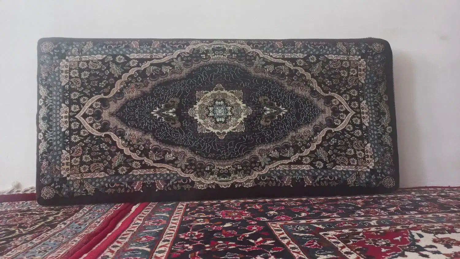 ۴ عدد پشتی ماشینی|پشتی|خرم‌آباد, |دیوار