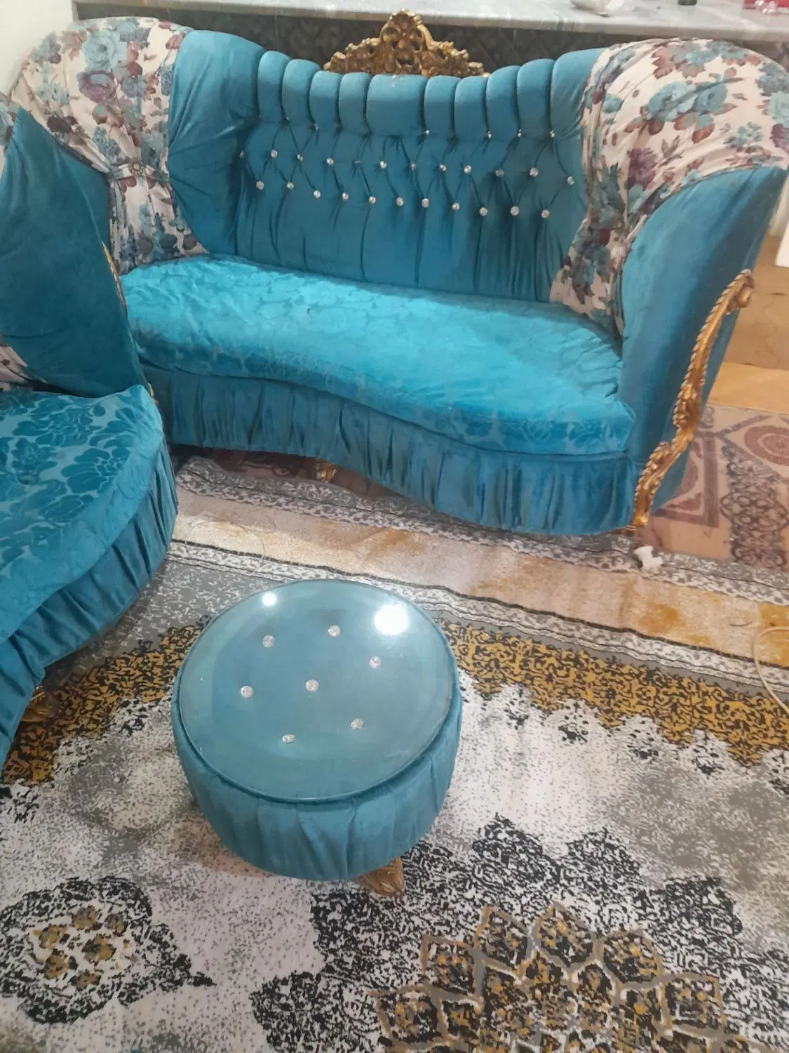 مبل|مبلمان خانگی و میز عسلی|چهارباغ, |دیوار