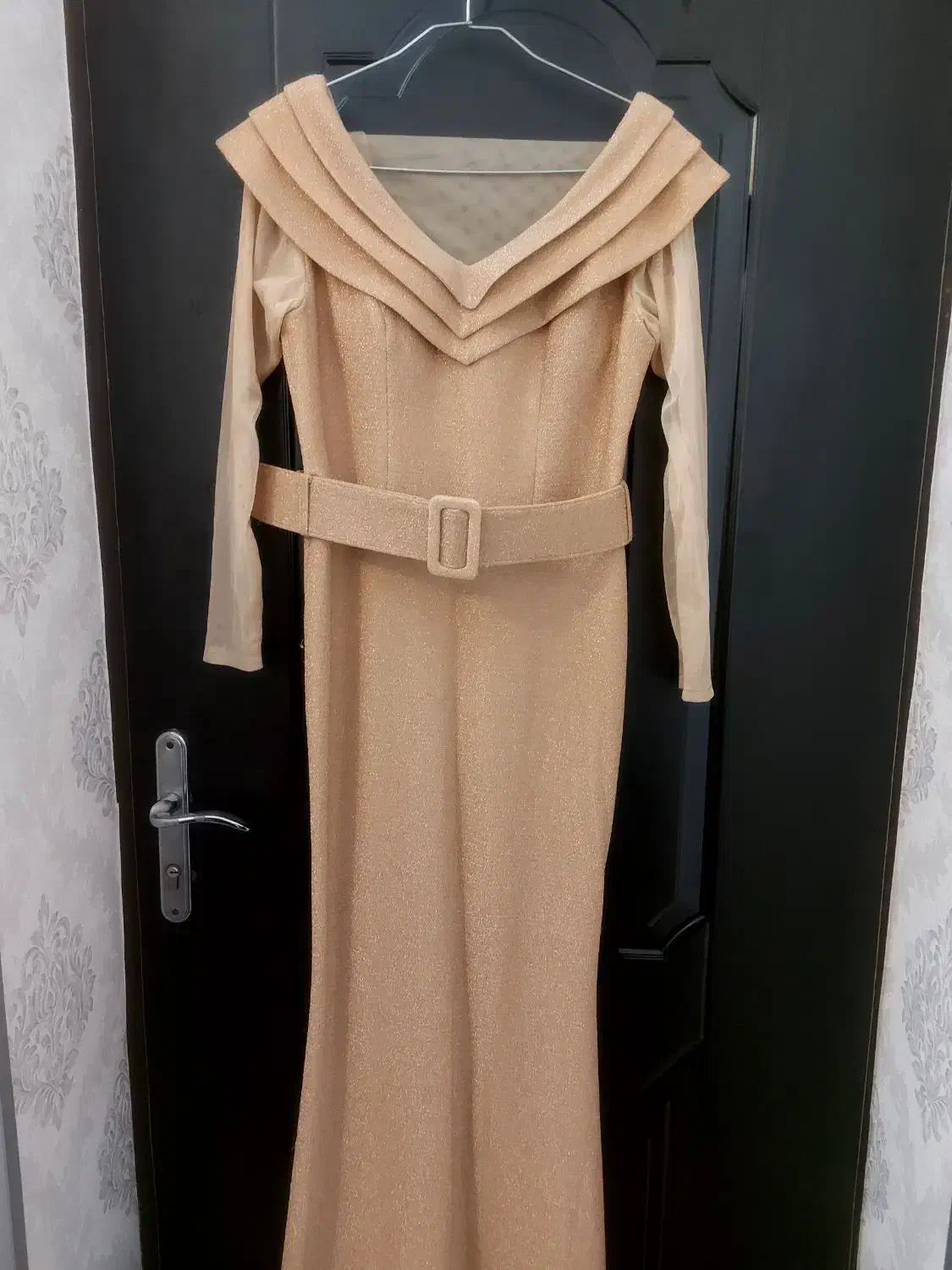 لباس مجلسی|لباس|کازرون, |دیوار