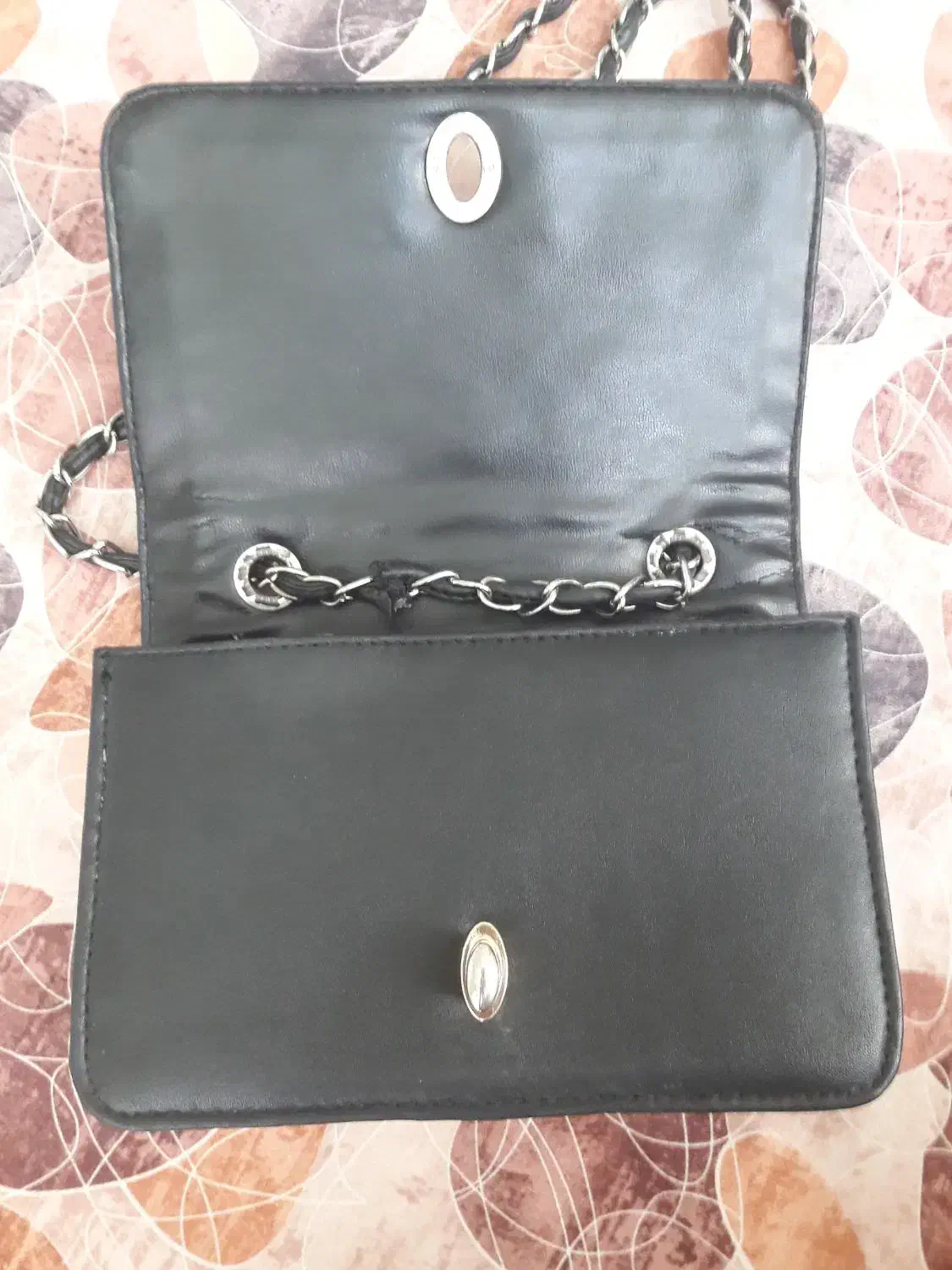 کیف در انواع اندازه ها|کیف، کفش، کمربند|سبزوار, مدرس|دیوار