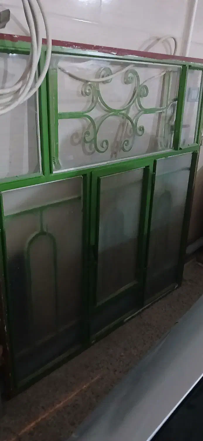 پنجره آلومینیومدوجداره باشیشه ویک عددپنجره آهنی|مصالح و تجهیزات ساختمان|لردگان, |دیوار