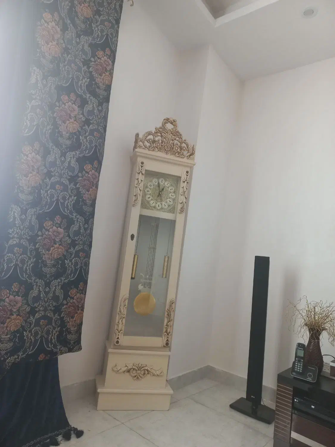 ساعت ایستاده|ساعت دیواری و تزئینی|رشت, حمیدیان|دیوار