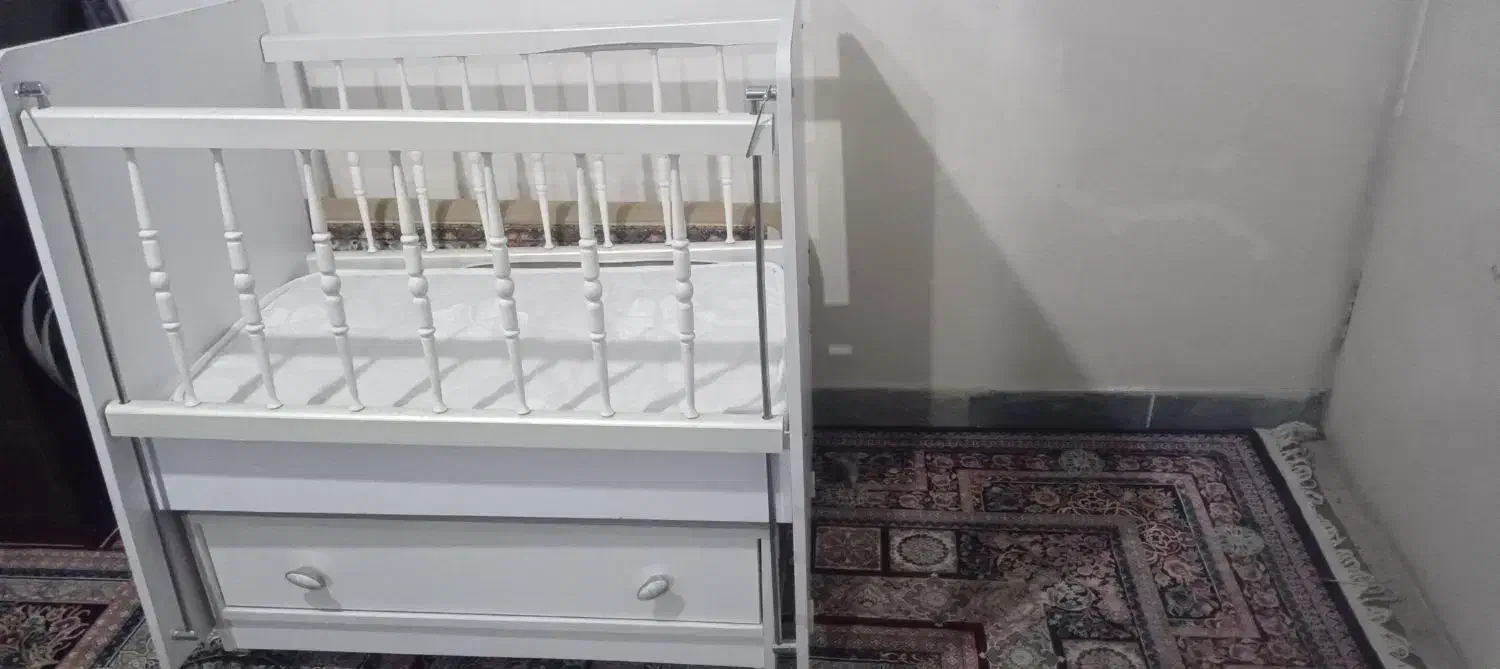 تخت و گهواره کودک|تخت و سرویس خواب|تهران, شادآباد|دیوار