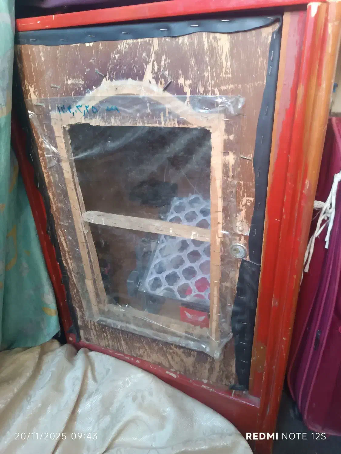 دستگاه جوجه کشی 42تایی|لوازم جانبی حیوانات|سلماس, |دیوار