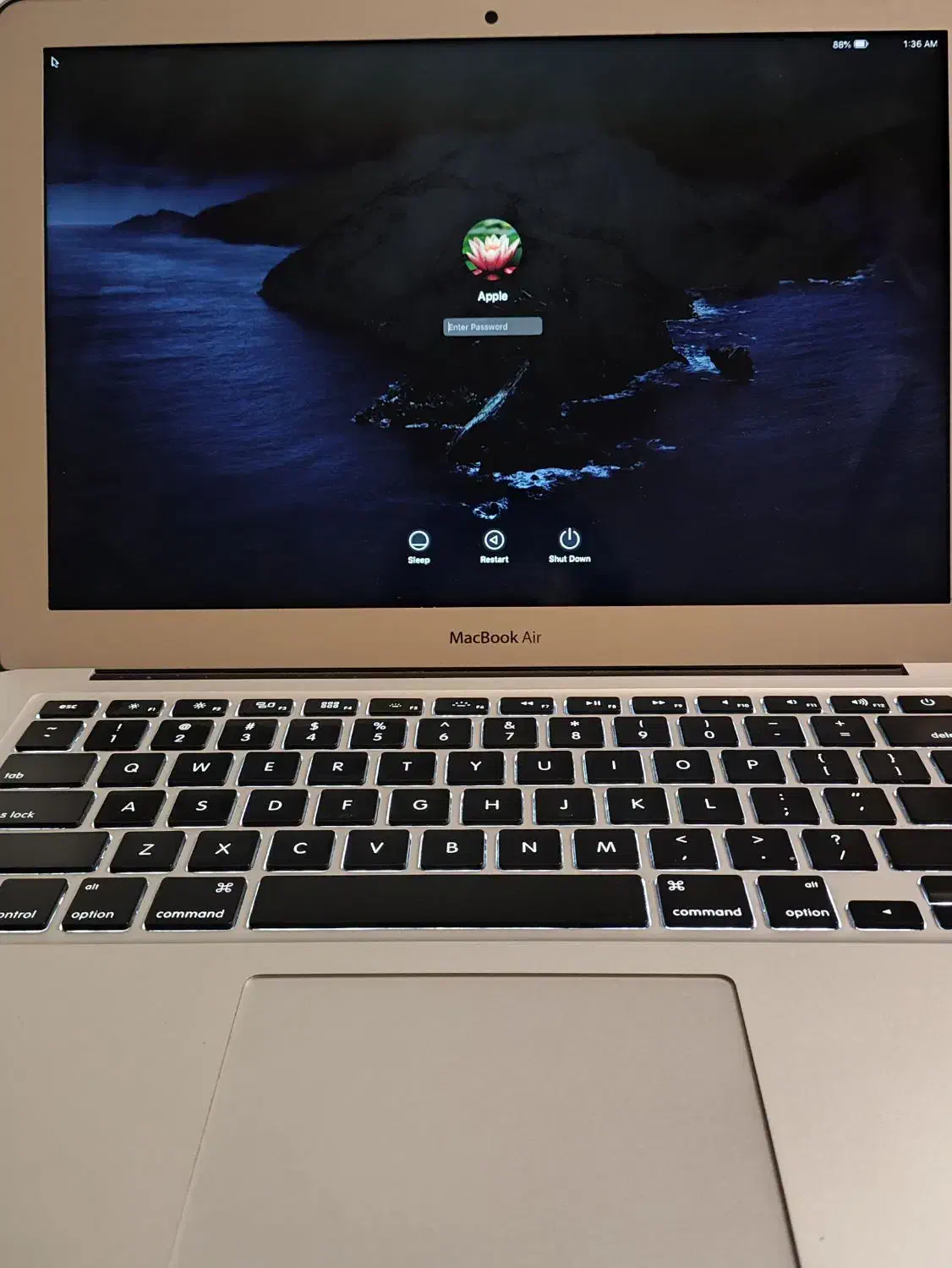 مک بوک ایر 2017 در حد آکبند|رایانه همراه|شیراز, سینما سعدی|دیوار