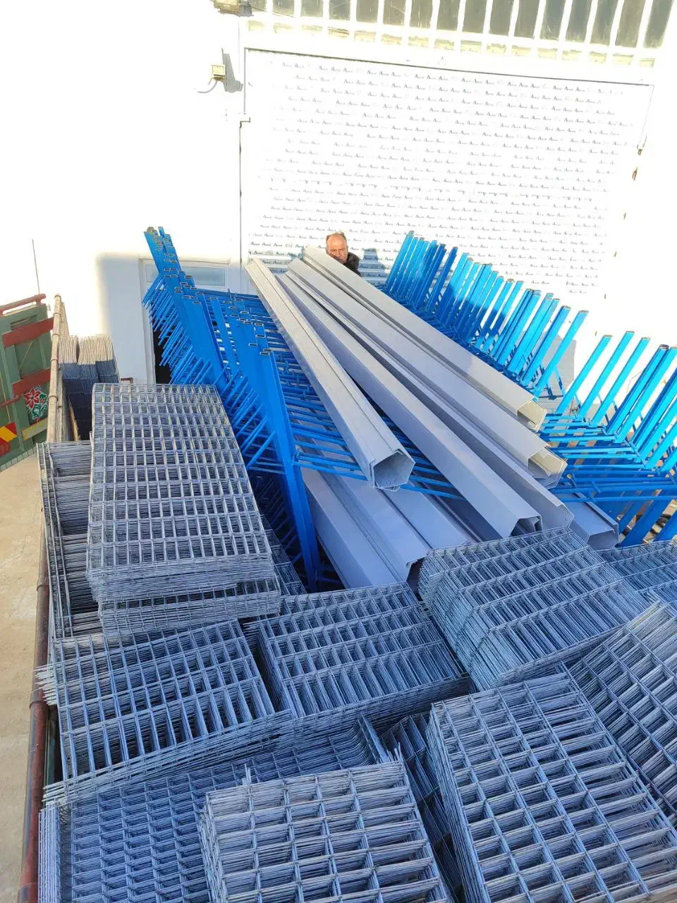 قفس مرغ تخمگذار در حد نو|لوازم جانبی حیوانات|محمدیه-قزوین, |دیوار