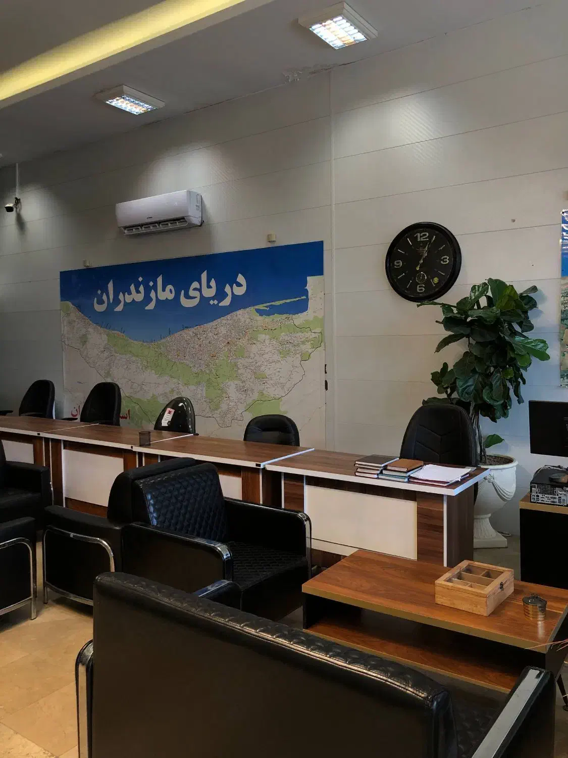 استخدام مشاور املاک ( مبتدی تا حرفهای)|استخدام بازاریابی و فروش|محمودآباد, |دیوار