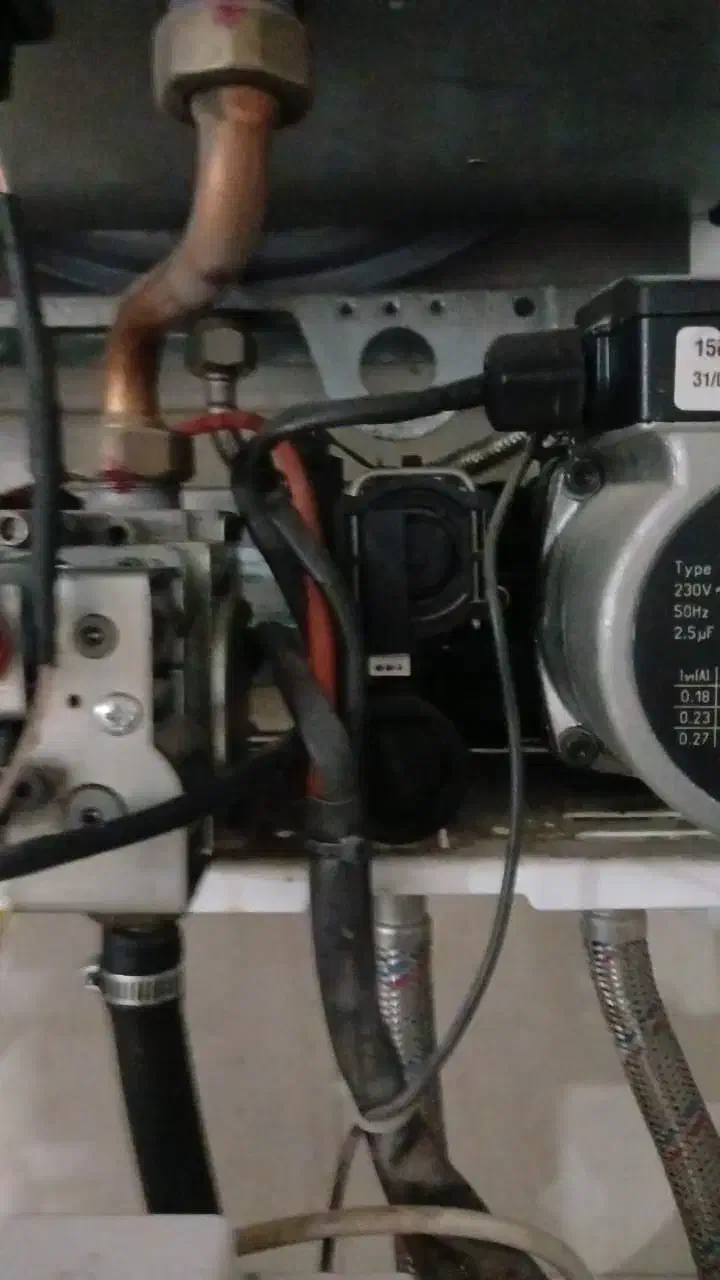 پکیج ایران رادیاتور بوتان  شیر آلات  لوله کش نشتی|خدمات پیشه و مهارت|پردیس, فاز ۳|دیوار