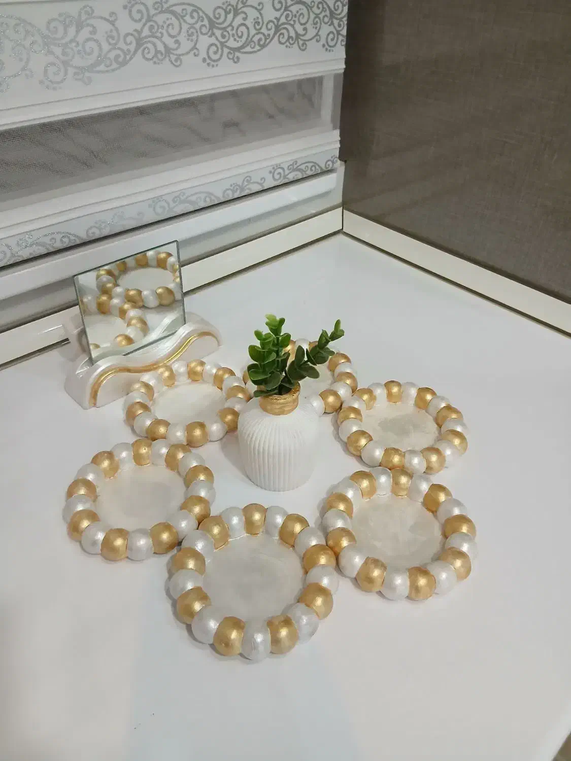 نوروز|مجسمه، تندیس، ماکت|گنبد کاووس, |دیوار