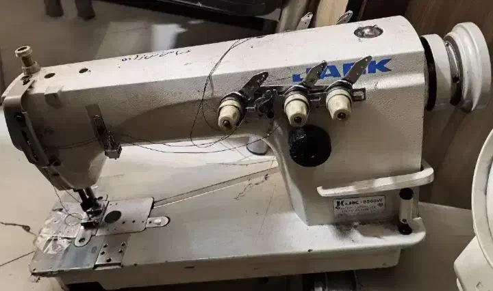 چرخ خیاطی سه قلاب و۵نخ مارک تیپیکال|چرخ خیاطی و ریسندگی|اصفهان, فجر|دیوار